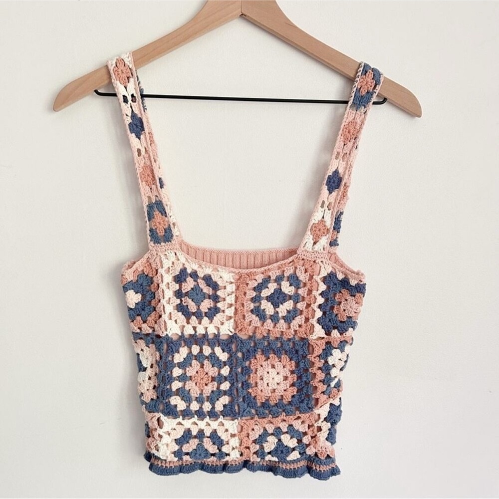 American Eagle Crochet Crop Top Tank Pink